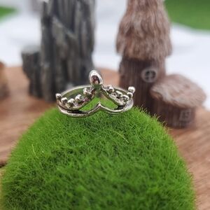 Tiara Princess Ring Size 5 R813